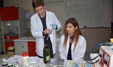 Lise öğrencisi, hamam böceği ve bor bileşiminden radyasyon zırhı üretti